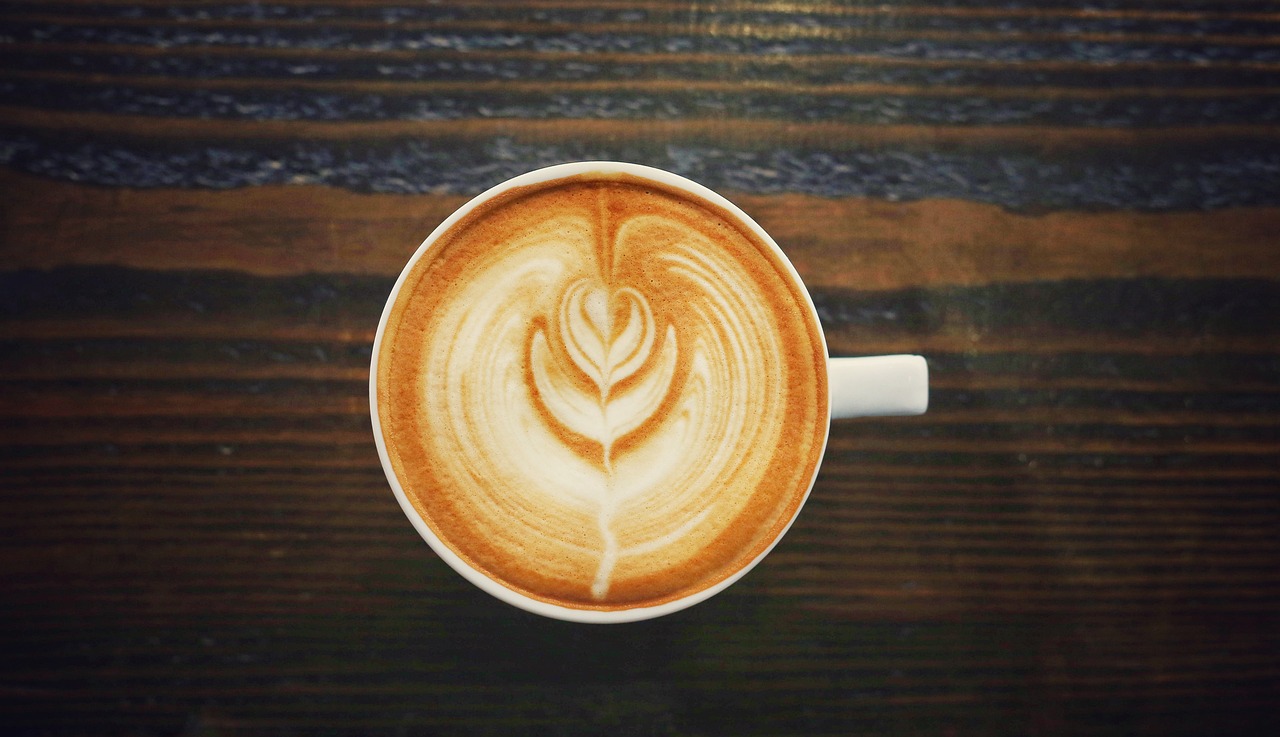 Titelbild - Kaffee mit Stefan – „Inflation, künstliche Intelligenz, energetische Sanierungen und was das mit unseren Strategien zu tun hat“
