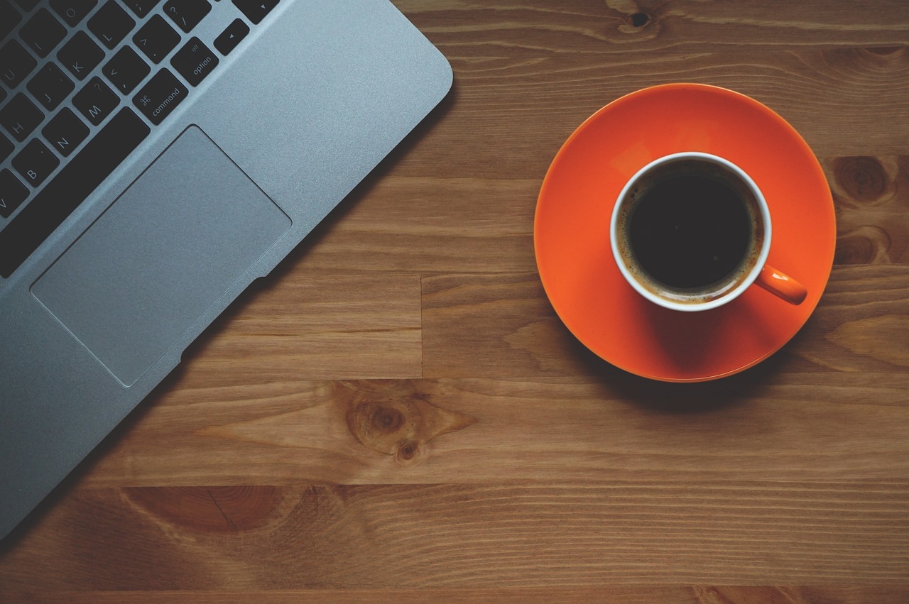Titelbild - Kaffee mit Stefan – „Ein frohes neues Jahr, der Zinszyklus, Bitcoin ETFs und was das mit unseren Strategien zu tun hat“